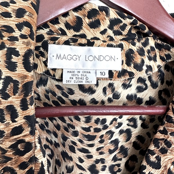 Maggy London Silk Wrap Dress size 10 - Picture 3 of 9